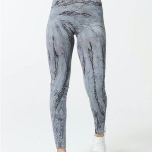 NUX ACTIVEWEAR Vitalia Legging in Hand Dye Teal, Size M